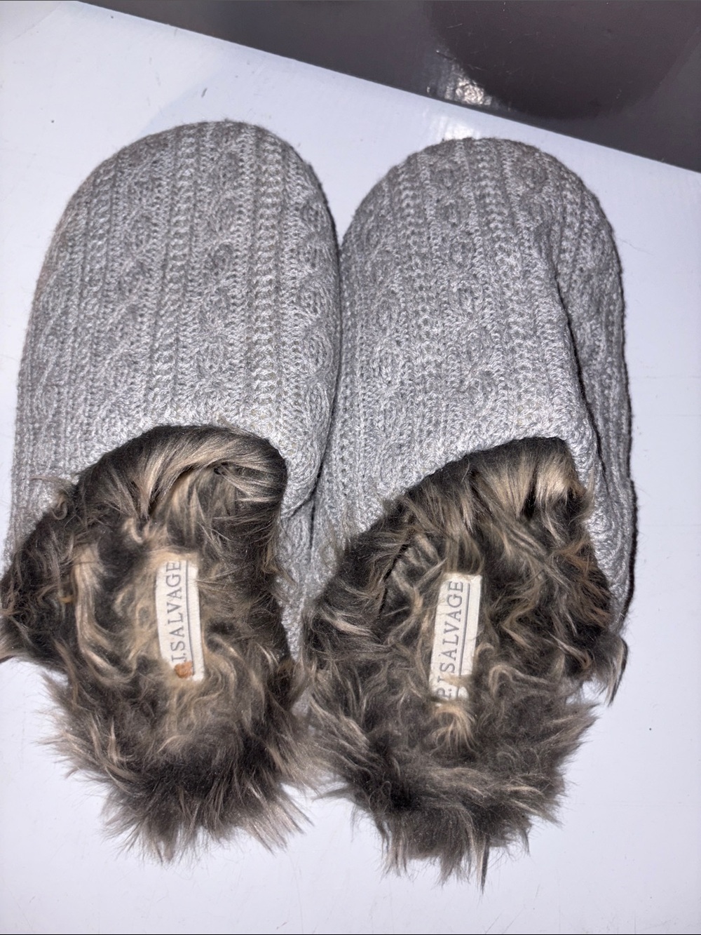 P.J.SALVAGE FUR SLIPPERS size M/L